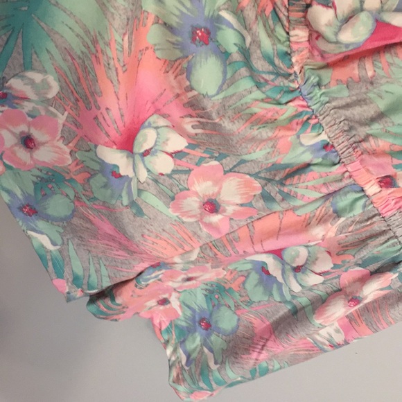 Floral Romper - Picture 3 of 4